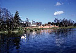Wellcome Trust Conference Centre as recommended by Family Fun Days Ltd.